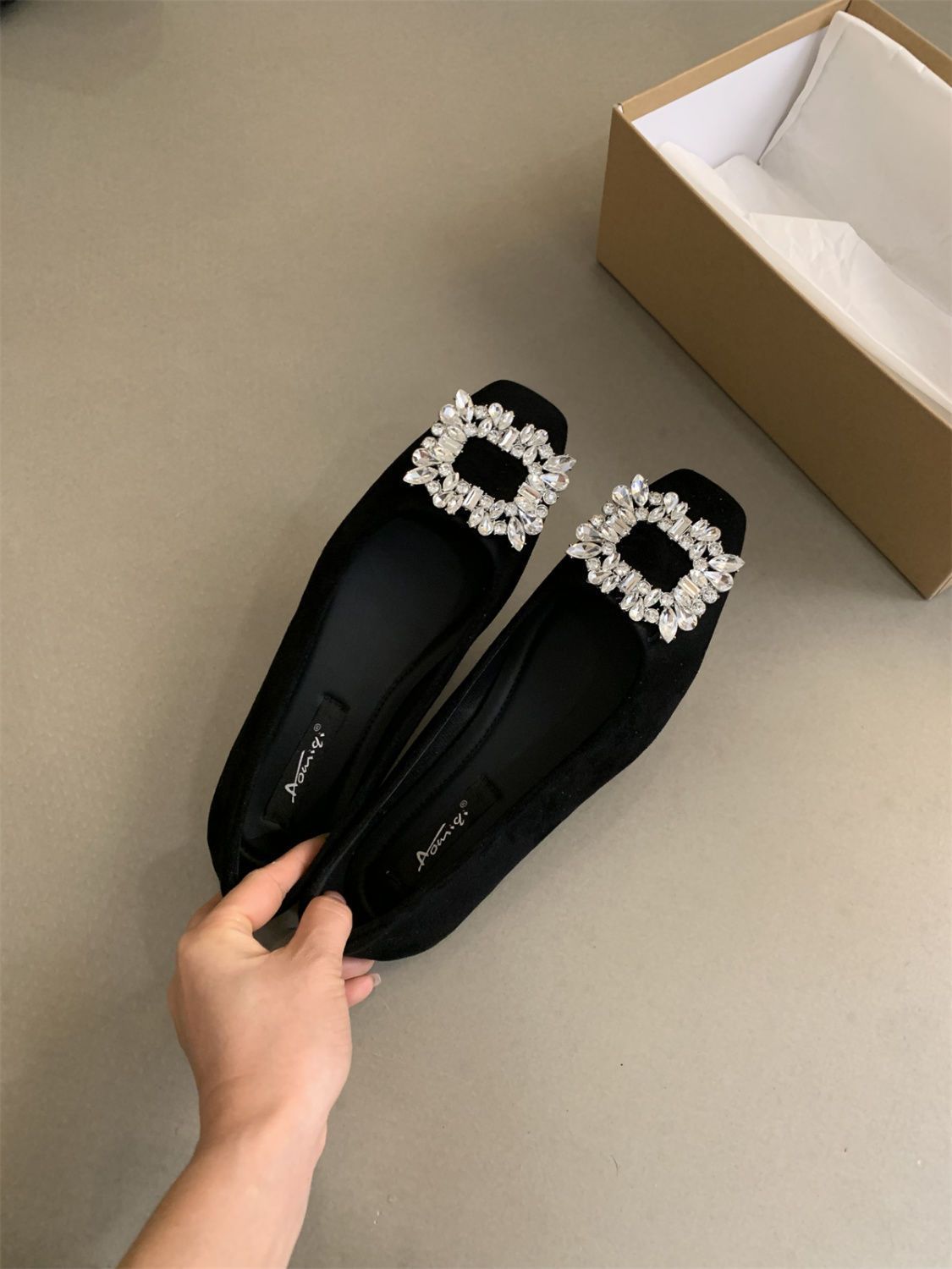 New style fairy wind square head flat bottom single shoes, French style, elegant rhinestone silver color Mary Jane shoes for women.