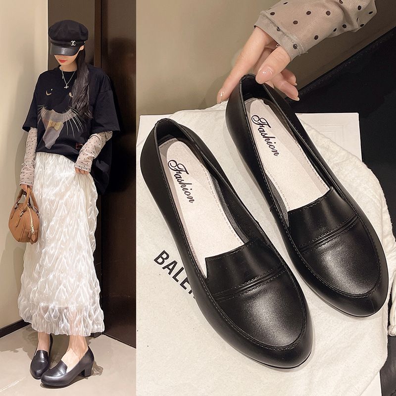Solid-color trendy pointed-toe flats for women, trendy black high-heeled shoes with thick heels, suitable for office wear.
