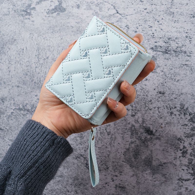 New style ladies' brief short and simple embroidered heart-shaped zero wallet with multiple card slots small wallet money clip card bag