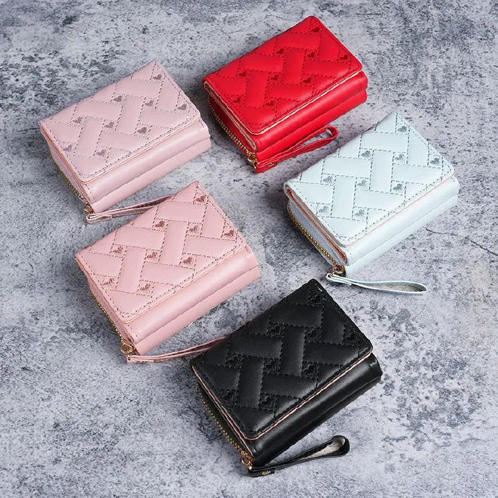 New style ladies' brief short and simple embroidered heart-shaped zero wallet with multiple card slots small wallet money clip card bag