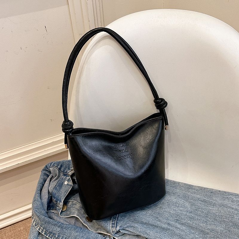 Handheld small square bag - new trendy fashion silver underarm bag - versatile crossbody bag