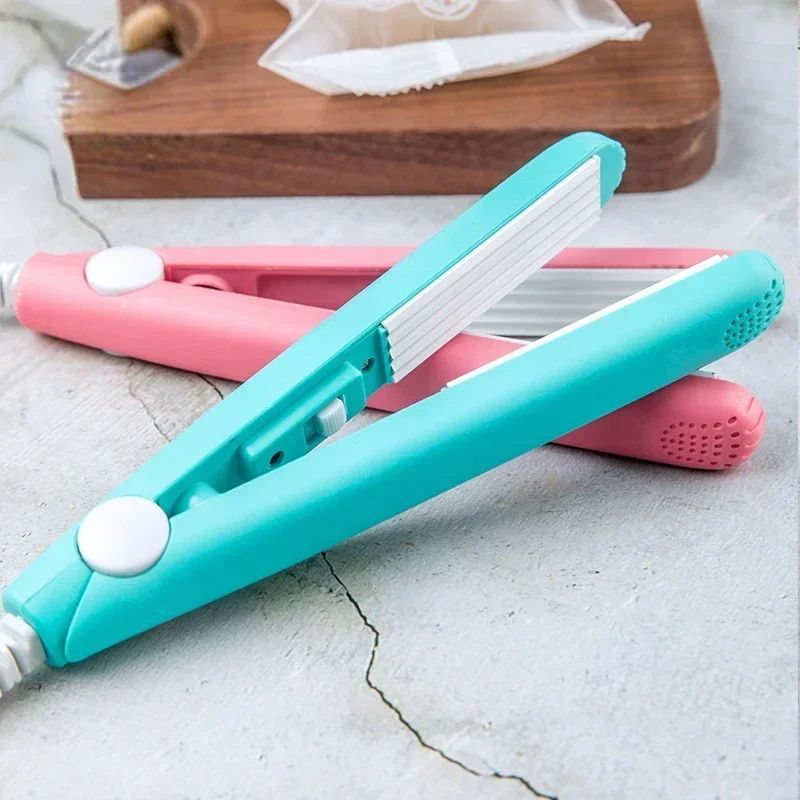 Mini 2-in-1 Hair Straightener And Curler Professional Flat Iron Ceramic non damaging Ionic Electric Plastic Bag Sealer