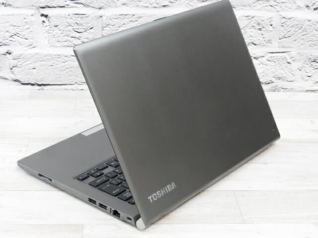 TOSHIBA R63 Refurbished Ultra-Slim Laptop Intel Core i5 7th Gen 8GB RAM 256GB SSD Affordable Performance & Portability 13.3 INCH HD display Laptop windows 11 OS good for Business and student laptop