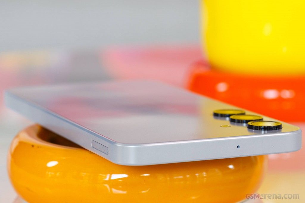 Samsung Galaxy A16, 4GB RAM + 128GB ROM 6.7" HD, Android 14,50MP-Camera, Battery-5000mAh