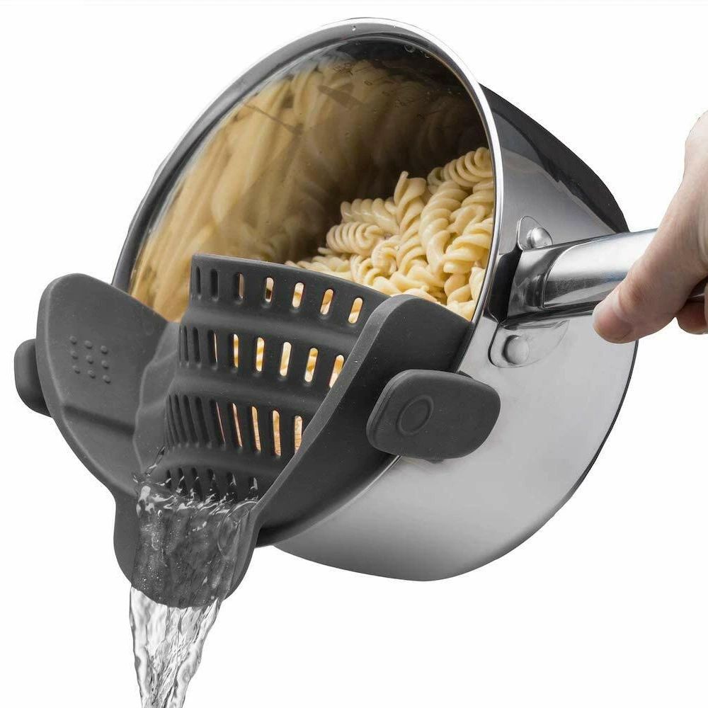 Clip On Strainer Silicone for All Pots and Pans, Pasta Strainer Clip on Food Strainer for Meat Vegetables Fruit Silicone Kitchen Colander (Gray)