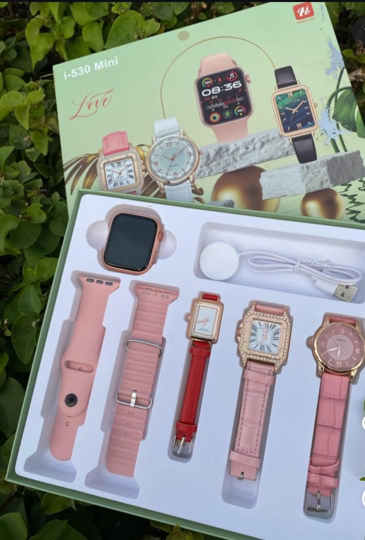 i530 Mini Smartwatch Gift Set With 3 Wrist Watches & 2 Straps