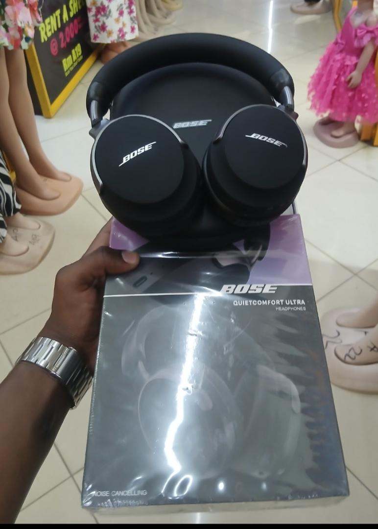 Bose Quietcomfort Ultra Wireless Headsets