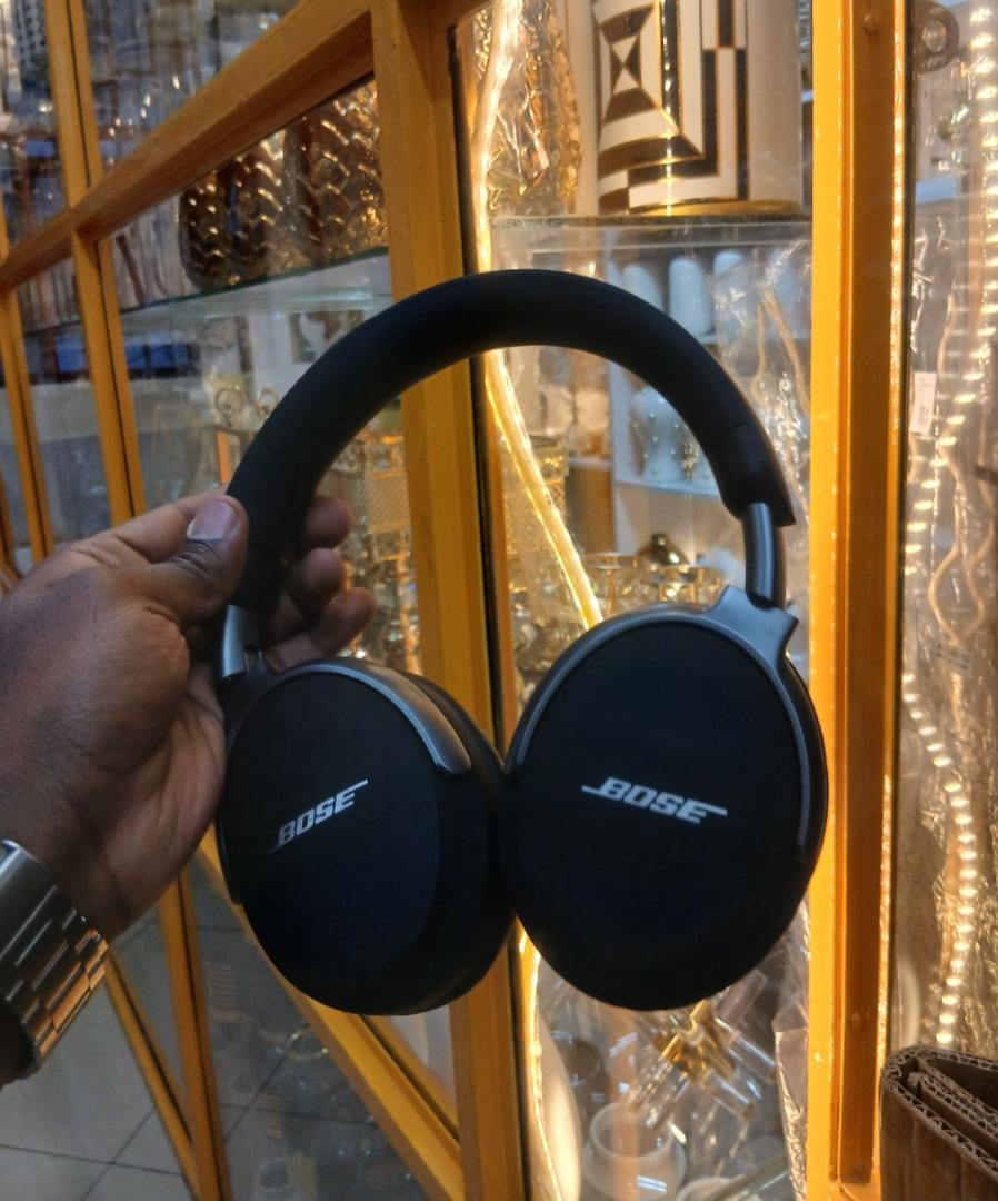 Bose Quietcomfort Ultra Wireless Headsets