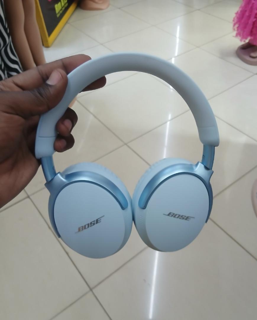 Bose Quietcomfort Ultra Wireless Headsets