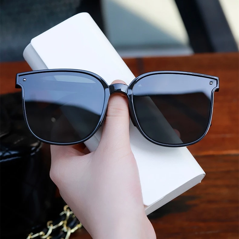 High-quality Classic Square Frame Foldable Sunglasses Men's Women's UV400 Driving Eyewear Sun Glasses Outdoor Portable Shades