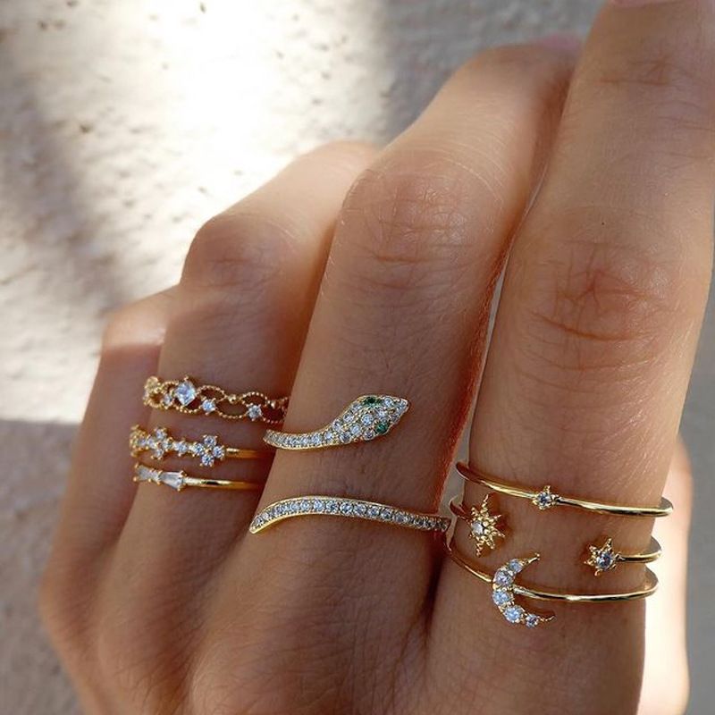 Vintage Metal Crystal Rings Set for Women Gold Color Rhinestone Star Square Zircon Snake Ring Girls Punk Opened Jewelry Gift