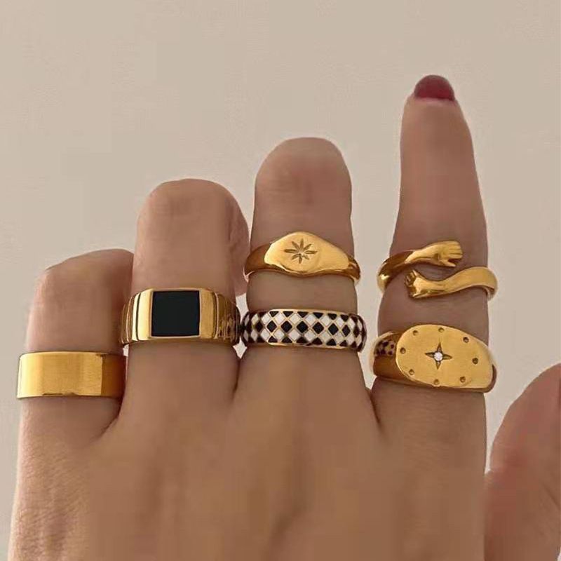 Vintage Metal Crystal Rings Set for Women Gold Color Rhinestone Star Square Zircon Snake Ring Girls Punk Opened Jewelry Gift