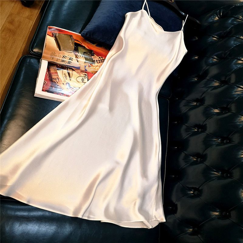 Strap dress for hot girls in summer, French satin V-neck solid color fashion European and American loose plus size dress