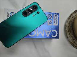 NEW ARRIVA DEALS!!L Tecno CAMON 50 PRO 256GB ROM +16GB(8+8GB )RAM, 6.78" AMOLED CURVED SCREEN 5200 MAH BATTERY 50MP MAIN CAMERA 32MP SELFIE ANDROID 16 SMARTPHONE