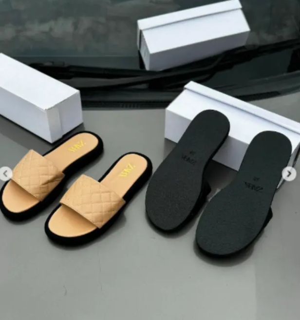 Zara Ladies Flat Sandals – Stylish Women's Slippers.