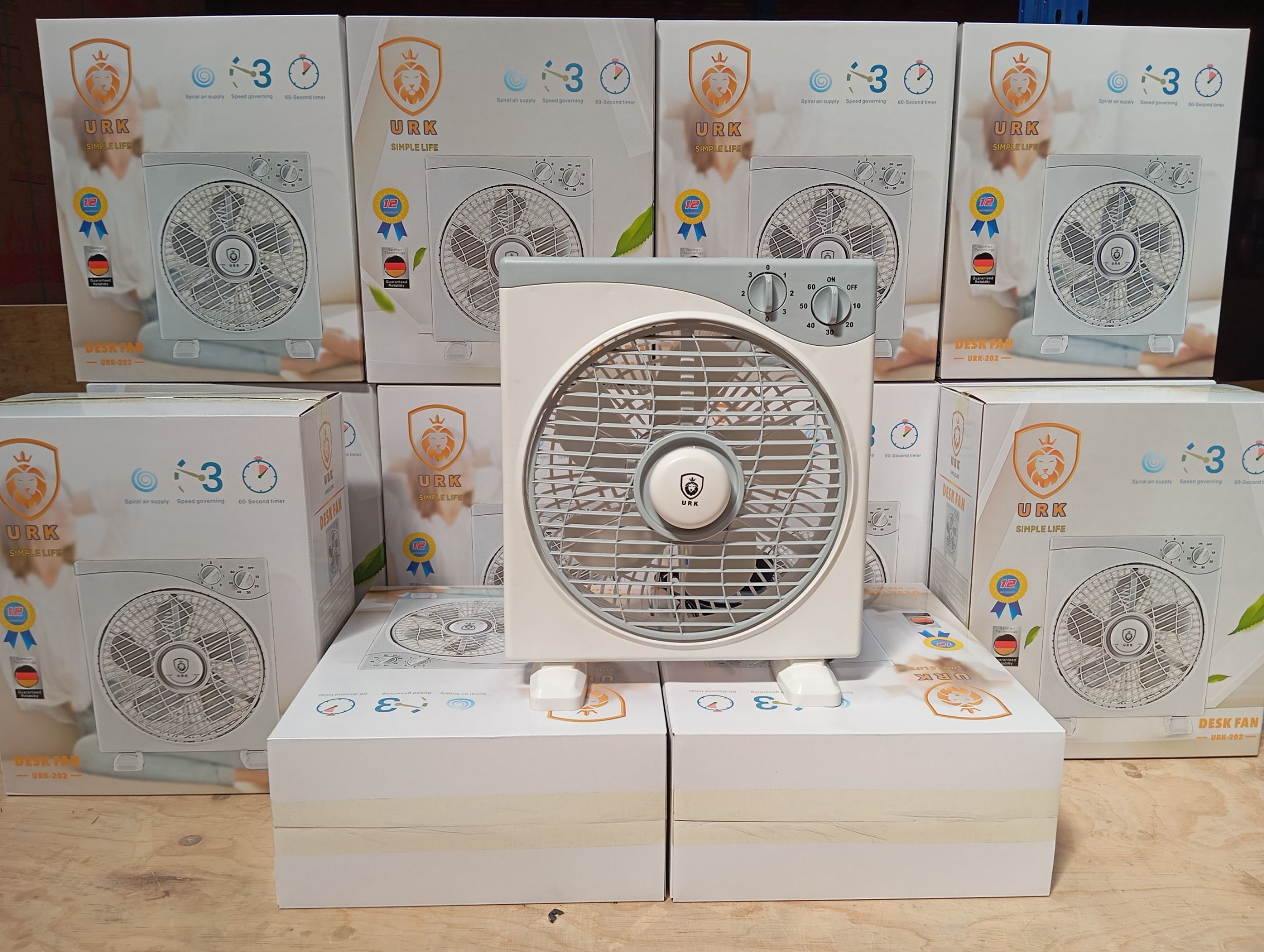 NEW URK-202 DESK & Table fan  With 3 Speeds