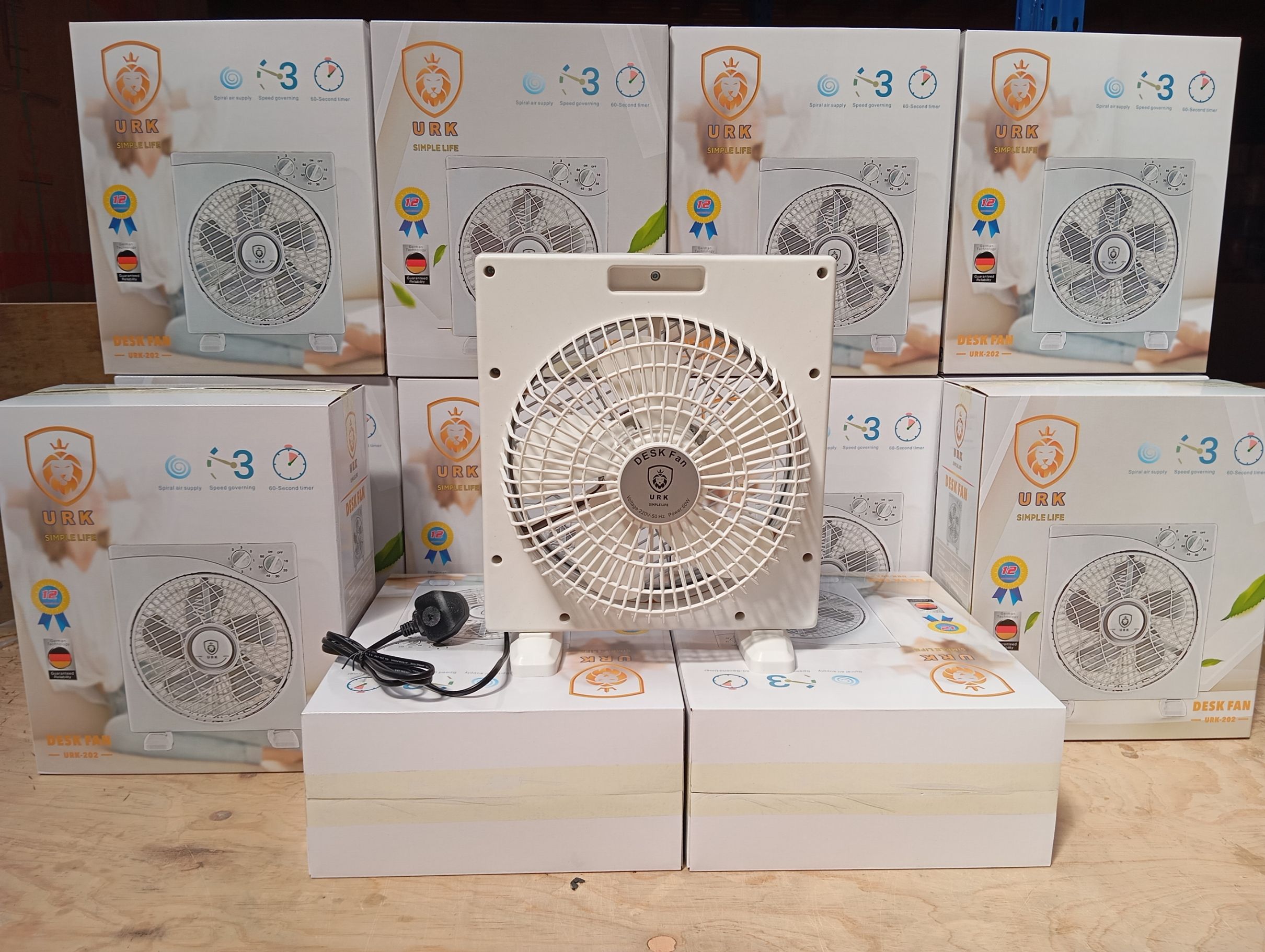 NEW URK-202 DESK & Table fan  With 3 Speeds