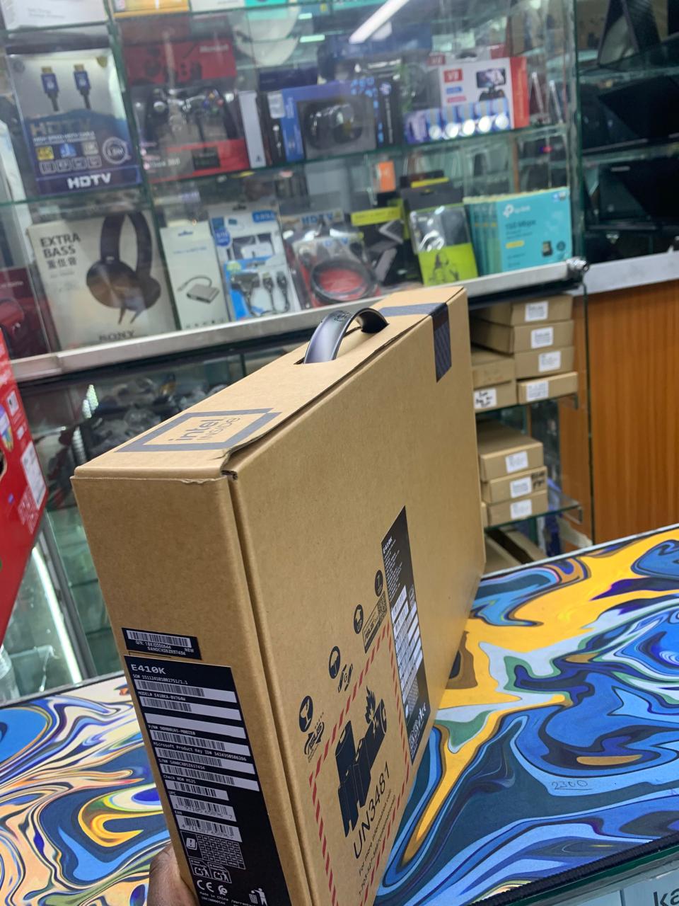 BRAND NEW ASUS VIVOBOOK (E410K) GO 14 (N4500) INTEL CELERON 8GB RAM 256 SSD 14 ' DISPLAY BLACK 6MONTH WARANT
