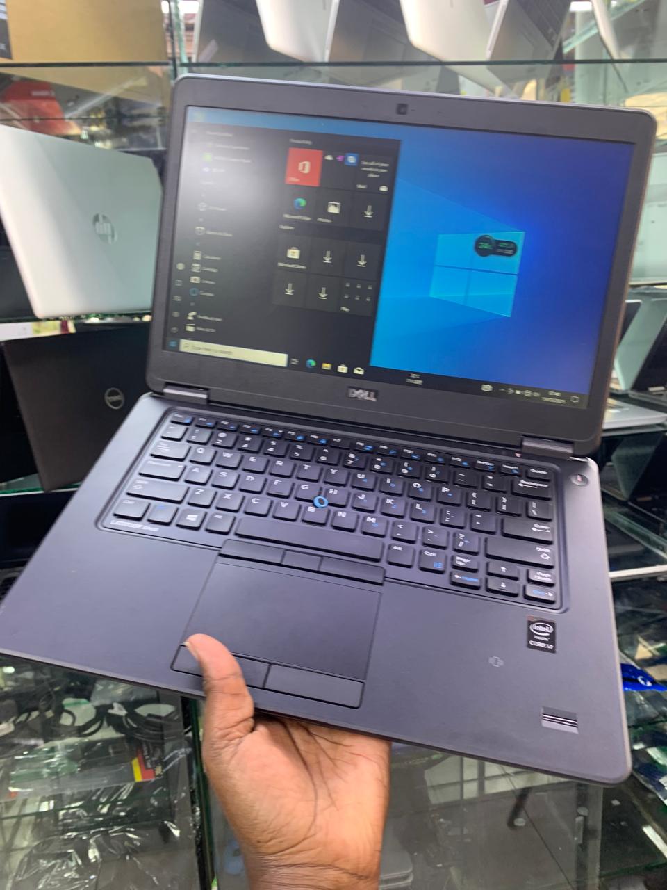 GRADE A DELL LATITUDE E7450 INTEL CORE I7 5TH GEN 8GBRAM 256SSD 14" DISPLAY SPEED OF 2.3GHz To 2.8GHz WITH 6 MONTH WARANT