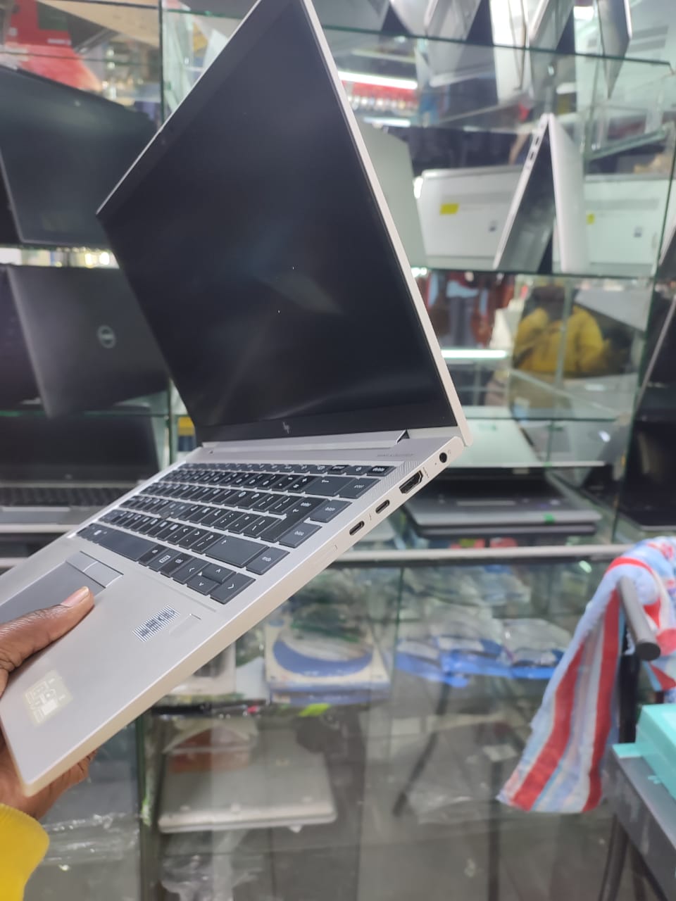 GRADE A EX UK HP ELITEBOOK 840 G7 INTEL COI5 10TH GENERATION  8GB RAM 256SSD 13'DISPLAY 6MONTH WARANT