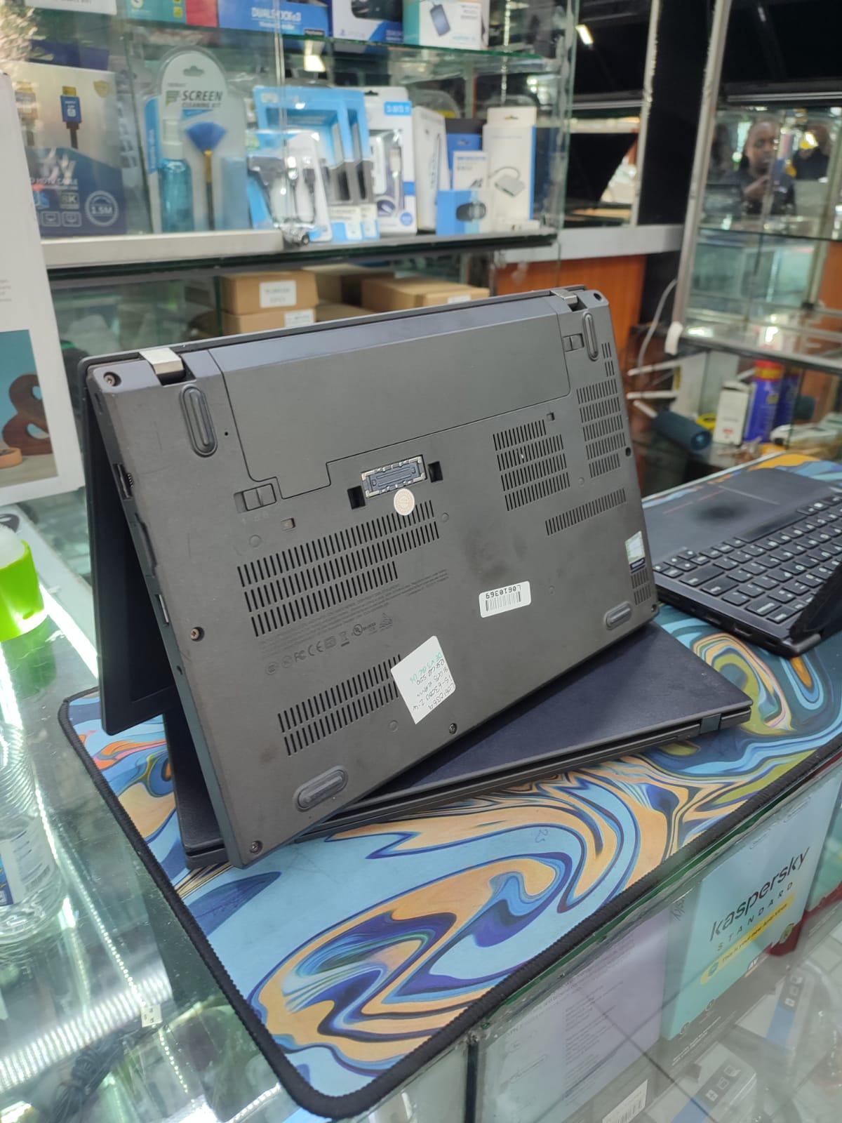 GRADE A EX UK  LENOVO THINKPAD X260 INTEL COI5 8GB RAM 256SSD 7TH GENERATION 12''DISPLAY 6 MONTH OF WARANT SPEED OF 2.6GHZ