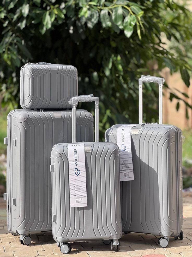 Suitcase - rubber unbreakable Luxurious High Quality Travel bag. Made of durable Polypropylene material. Lightweight and easy to transport.