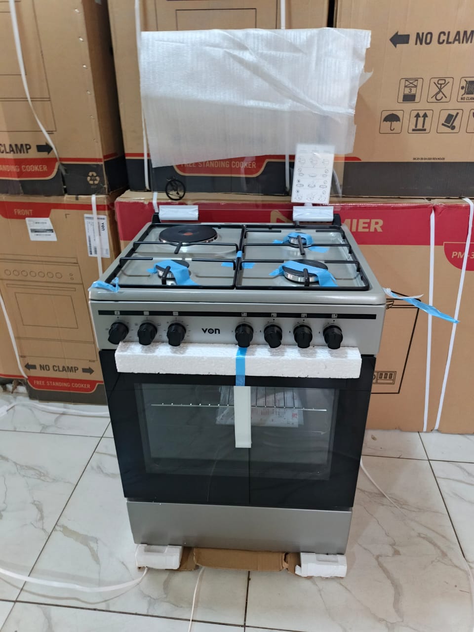 Von 60x55 Free Standing Cooker – 3 Gas + 1 Electric Hotplate, Electric Oven, Auto-Ignition