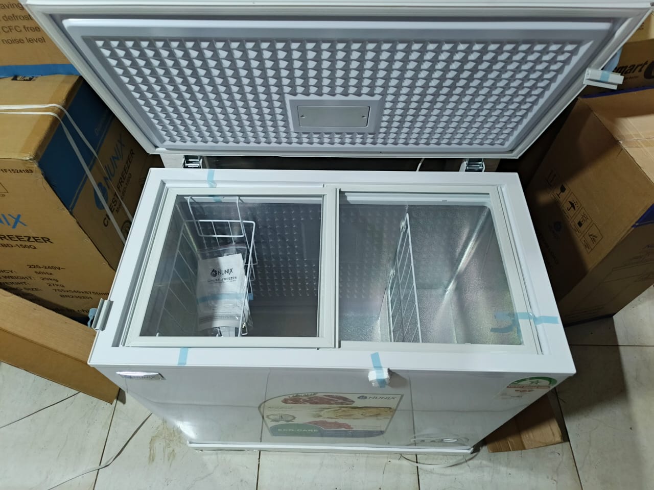 “Nunix 150 L Chest Freezer – Energy‑Saving EcoCare + FREE Fridge Guard”