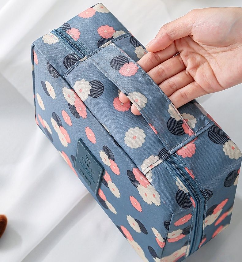 【Promotion】Waterproof Travel Makeup Case Toiletry Bag for Women - Travel Makeup Case and Cosmetic Organizer with Wash Bag for Toiletries and Travel Accessories