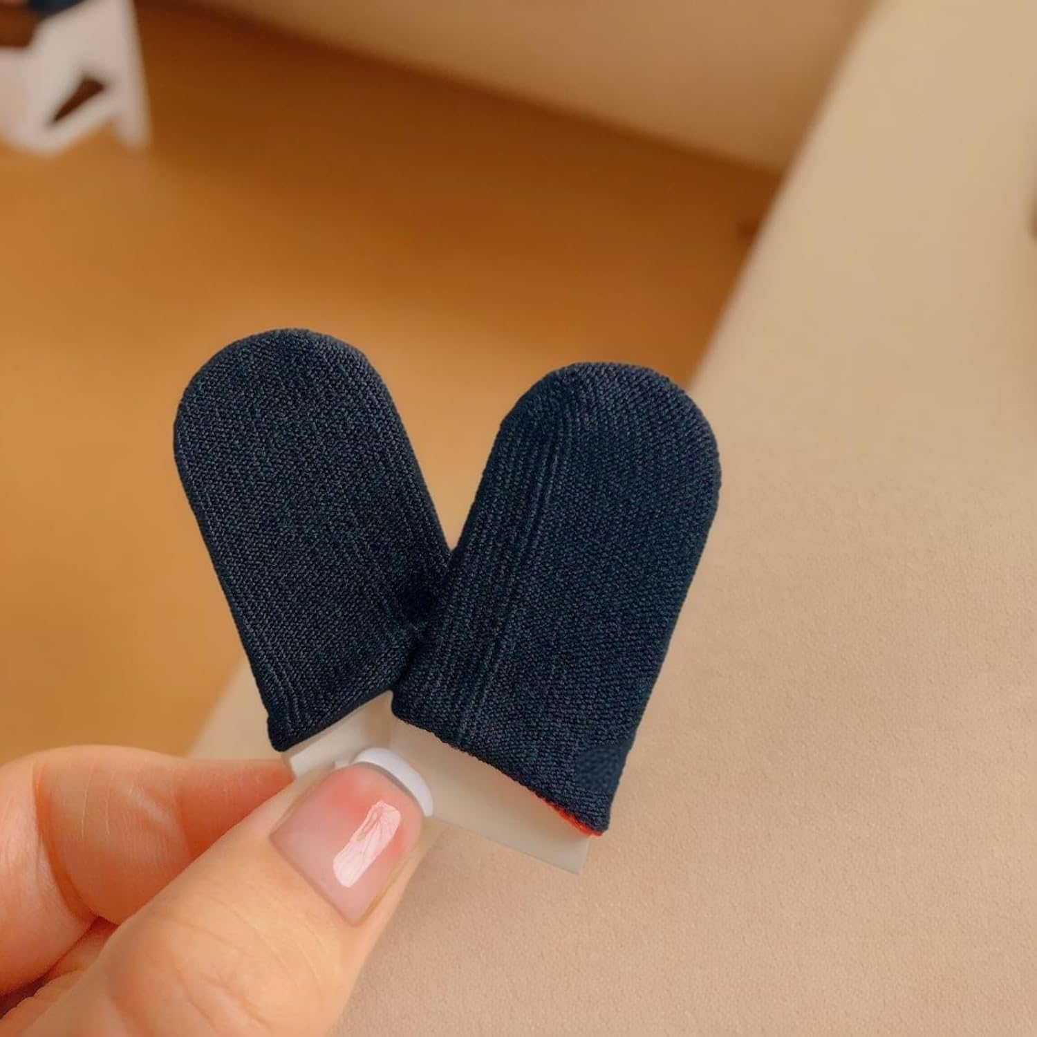 Finger Protectors Finger Sleeve Gaming 10/20 Pcs High Sensitivity Finger Sleeves for Mobile Gaming Anti-sweat Thumb Sleeves Gaming Mobile, Breathable Finger Gloves for Mobile Game Competition