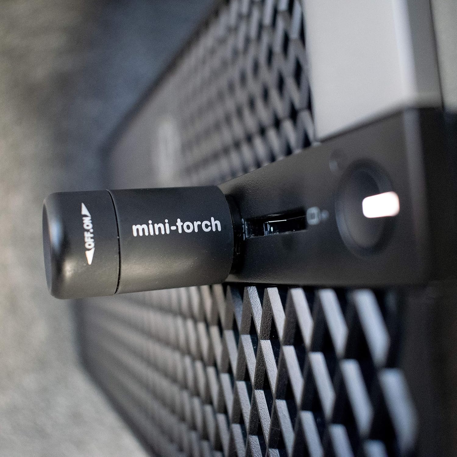 Mini Keychain Flashlight, Pocket LED Flashlight Portable Torch USB Rechargeable for Outdoor Camping Party, Black