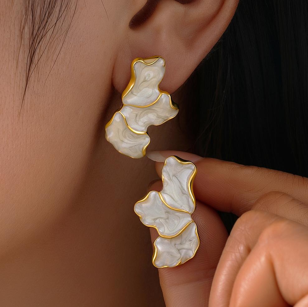 Temperament Irregular Earrings Light Luxury High Sense Maple Leaf Flower Stud Earrings White Leaf Petal Oil Dripping Earrings