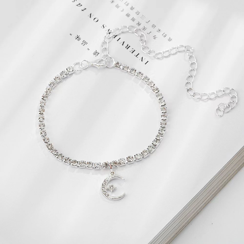 Exquisite Niche Design Ins Wind Internet Celebrity Star And Moon Anklet, Beach Versatile Diamond Pendant Foot Decoration Women