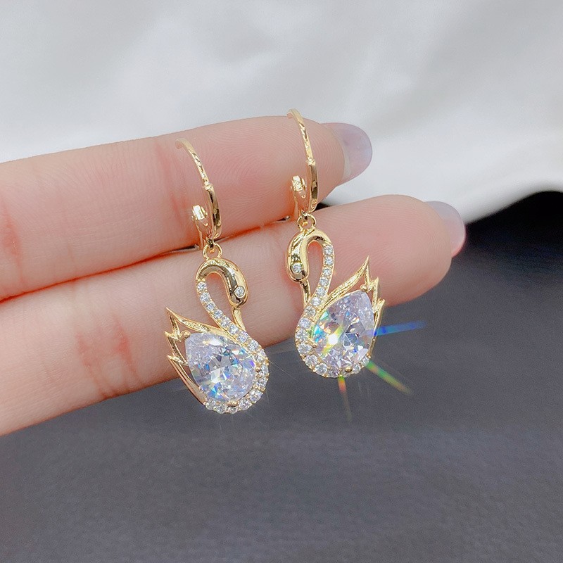 Little Swan Super Flash Rhinestone Earrings Korean Personality Niche Design Sense Temperament Ear Buckle Light Luxury Big Brand Elegant Earrings