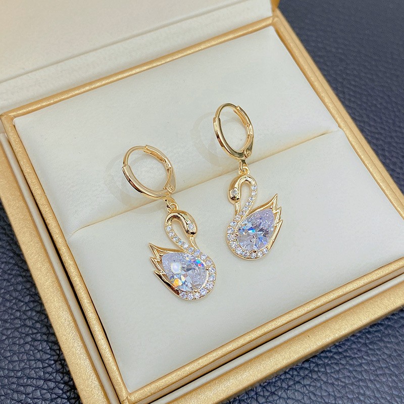 Little Swan Super Flash Rhinestone Earrings Korean Personality Niche Design Sense Temperament Ear Buckle Light Luxury Big Brand Elegant Earrings