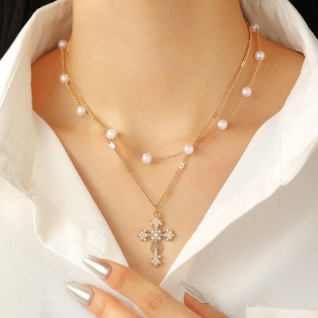 New Pearl Multi-Layer Fashion Collarbone Chain Choker Neck Jewelry Women'S Cross Lock