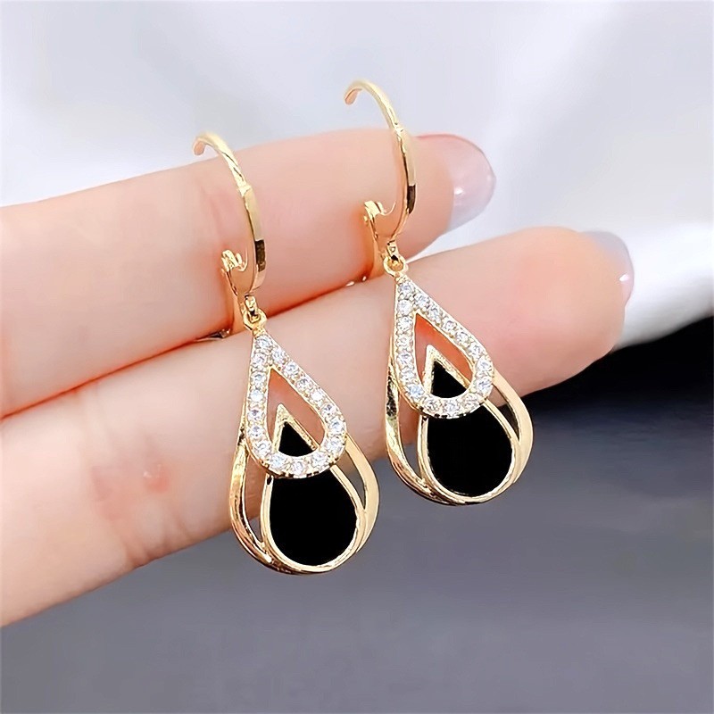 Fashion Personality Niche Korean Version Ins Black Water Drop Ear Buckle High-End Light Luxury Temperament Versatile Commemorative Gift Earrings