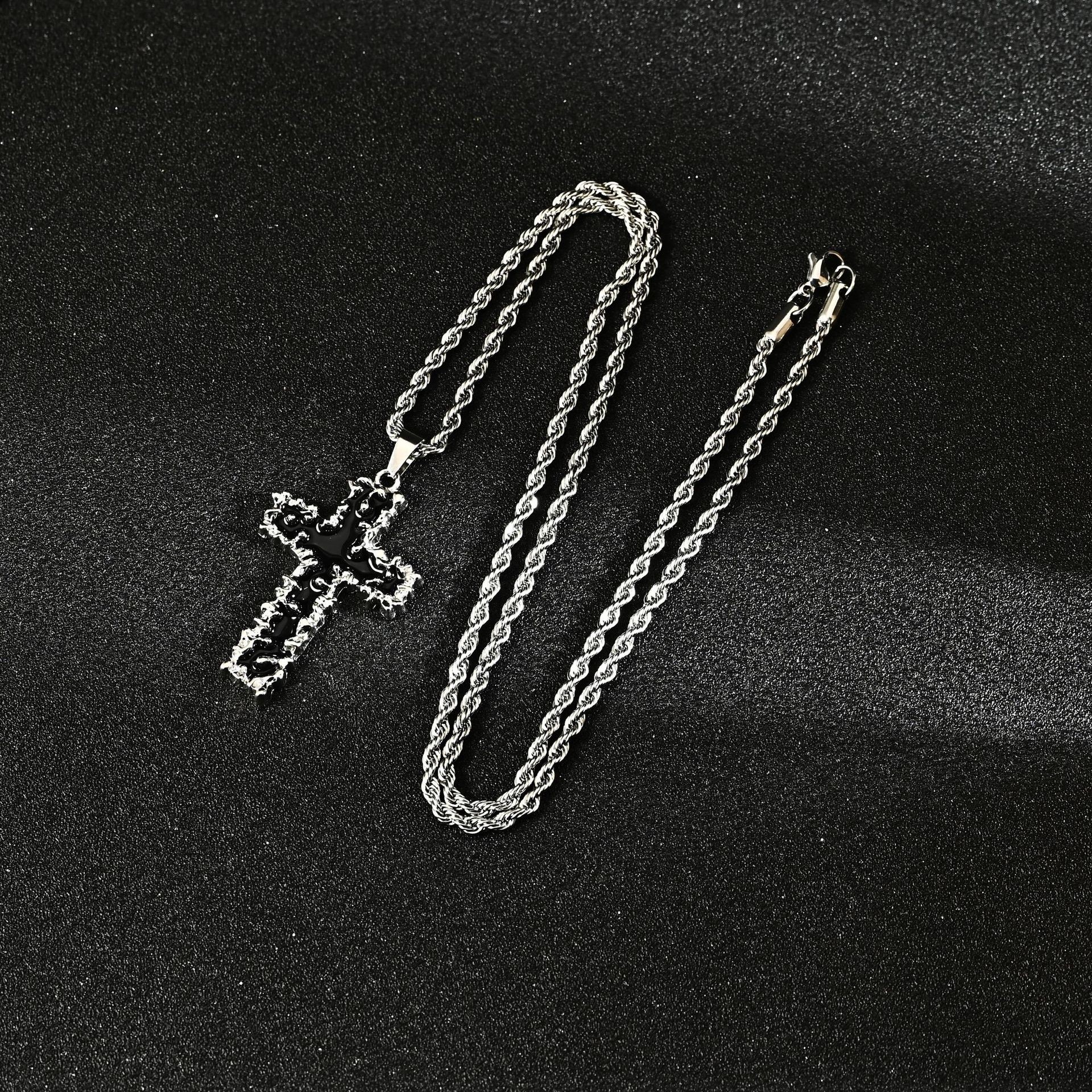 Hip Hop Sweater Chain Pendant Thorns Cross Necklace Men'S Black High Sense Men'S And Women'S Street Punk Style Necklace