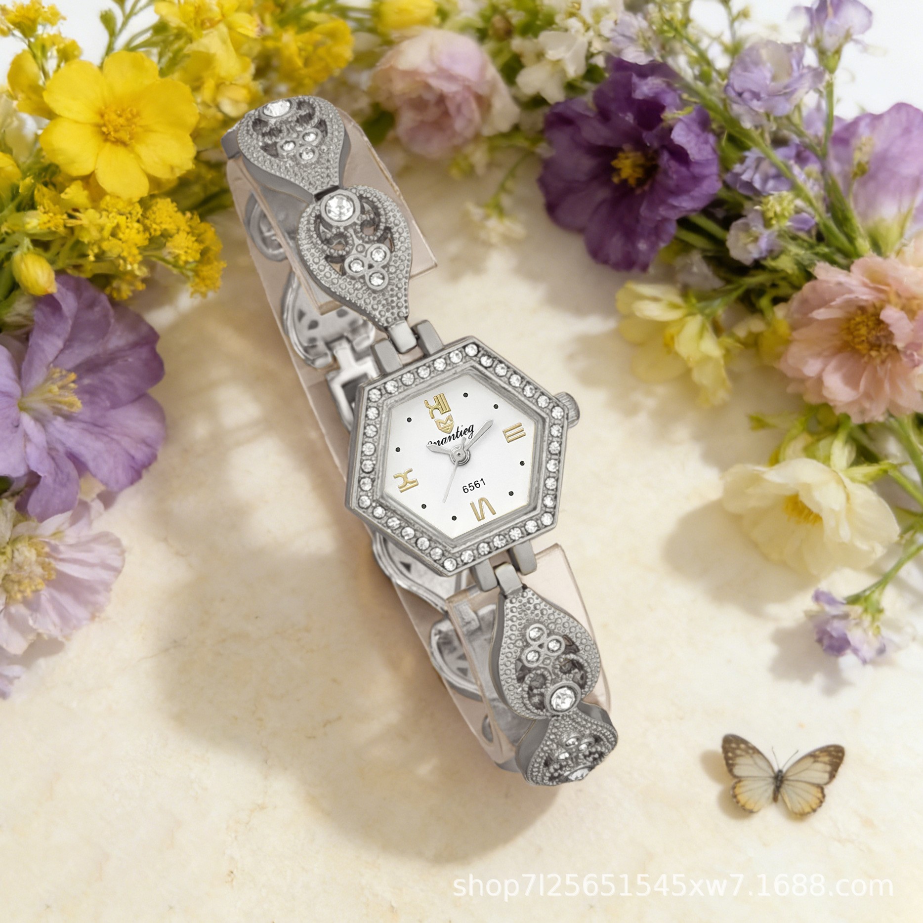 Watch Female Student Old Retro Bracelet Trend Simple Fashion Casual Women'S Watch Personalized Quartz Watch Women'S Watch