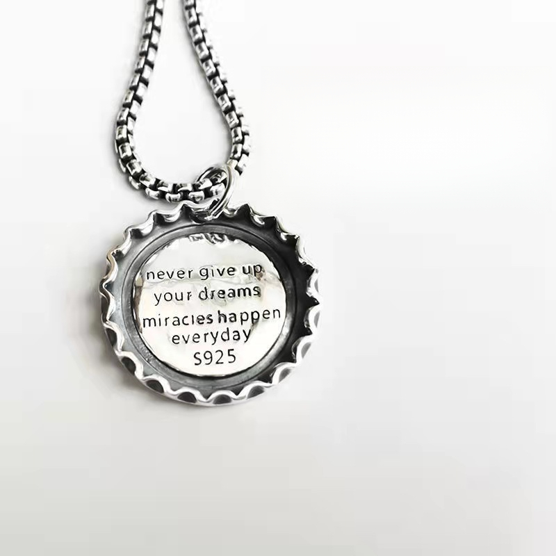 Coke Bottle Cap Necklace Men, Trendy Versatile Light Luxury Niche Jewelry Pendant Women Ins Hip Hop Titanium Steel Internet Celebrity Couple