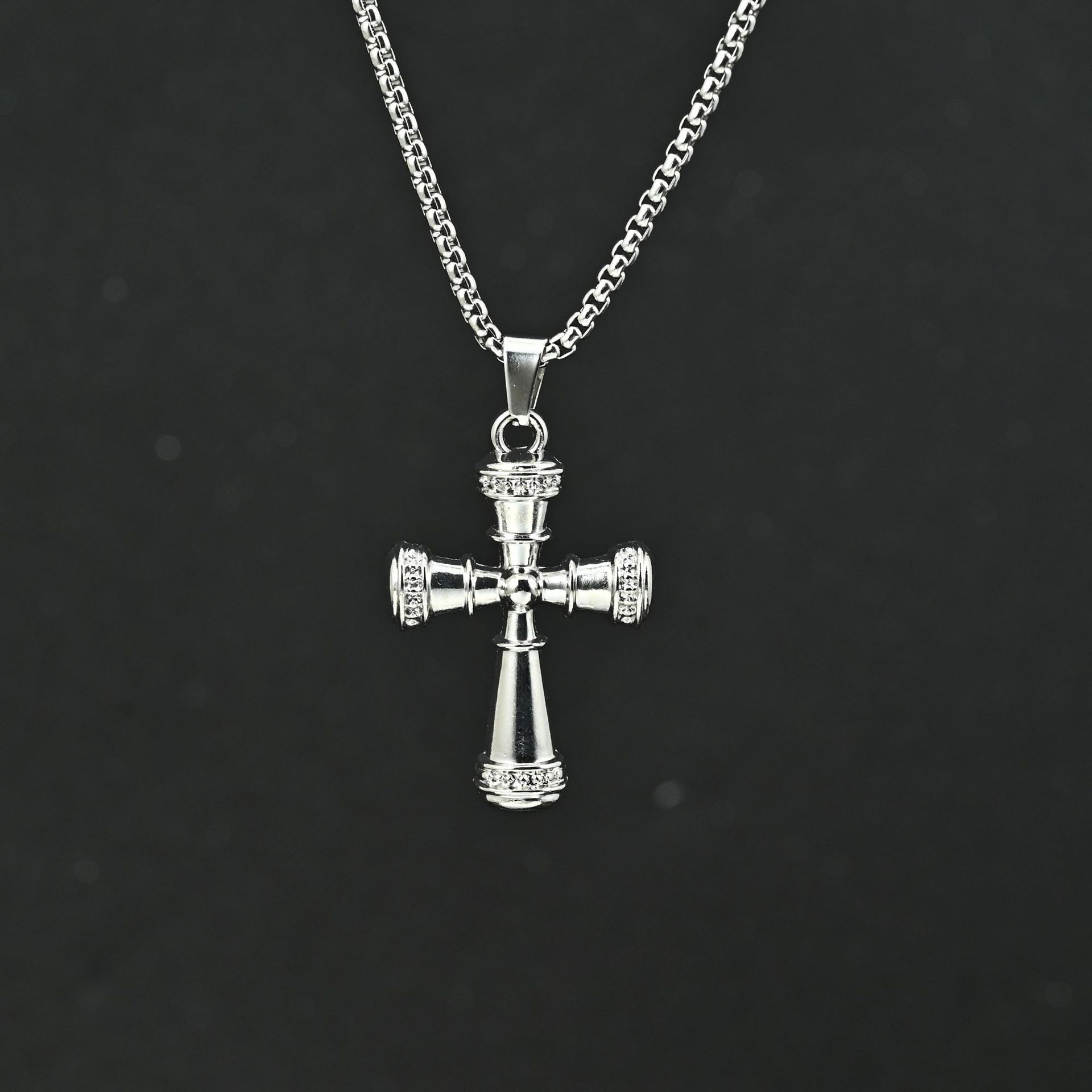 Hip Hop Cross Pendant Versatile Metal Chain Men'S And Women'S Necklace Jewelry With Sweater Chain