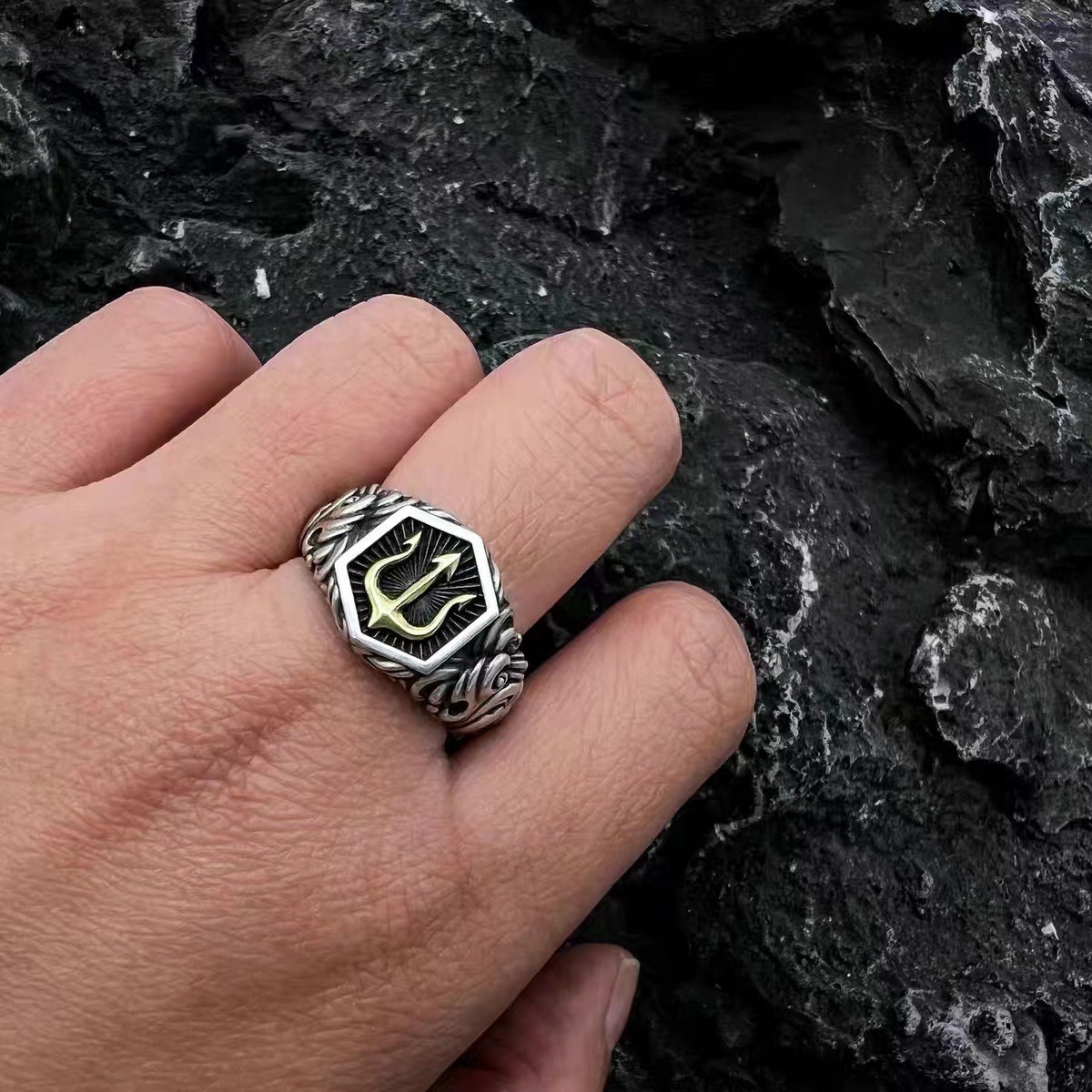 Vintage Thai Silver Plated Cross Anchor Ring Male Personality Hip Hop Punk Tide Men'S Old Live Ring