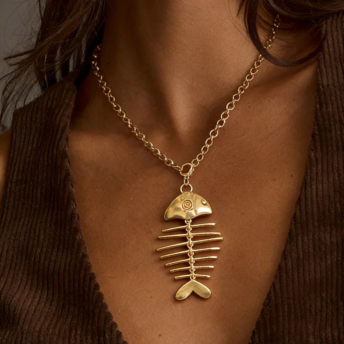 Fashion Design Fish Bone Pendant Long Necklace, Simple Personality Niche Small Fish Iron Chain Sweater Chain