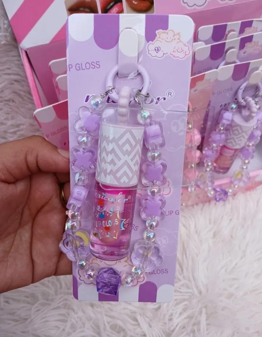 Phone charm with phone lanyard and a portable pendant lip gloss, Butterfly Heart Moisturizing Lip Oil, Cute Daily Warm-Tone Color-Changing Star Glitter Gel Lip Gloss, Portable Hanging Design.