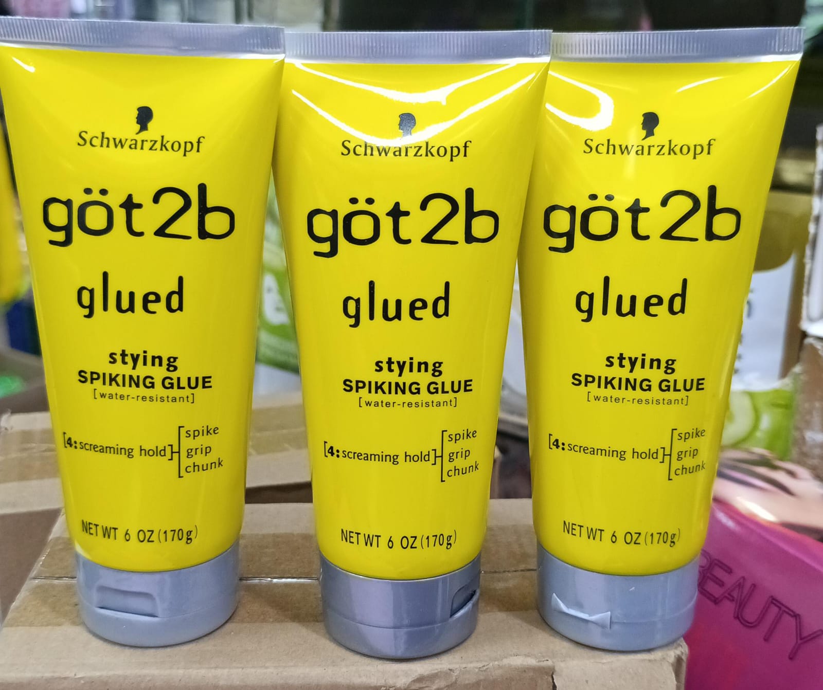 Experience an unbeatable hold and captivating style with Got2B Glued Spiking Hair Gel—your ultimate solution for perfectly styled hair that lasts all day!