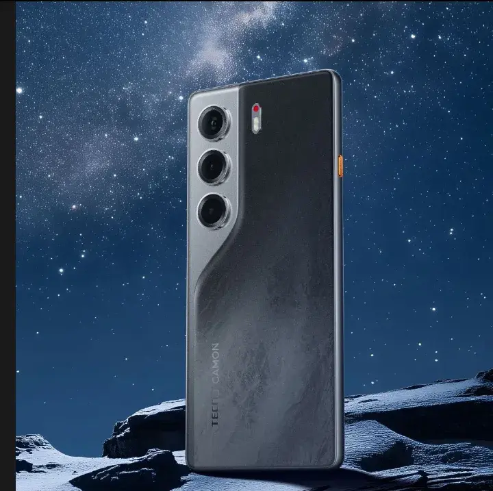 Tecno Camon 40 Pro 256GB ROM+8GB RAM 6.78' 120Hz AMOLED Display Corning Gorill 7i Glass Protection 50MP+50MP Camera MTK Helio G100 Ultimate IP69 Dust/Water Resistant 5200mAh Battery Smartphone