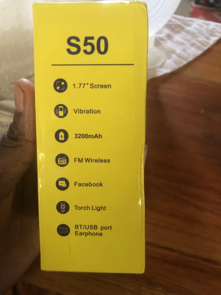 JX S50 Display 1.77inchScreen Dual sim PHONE with Facebook/Bluetooth/Vibrator/Wireless FM/MP3/MP4/Big Torch/Auto callrecording Battery 3200mAh KABAMBE/KATULULU/MULIKA MWIZI FEATURE PHONE