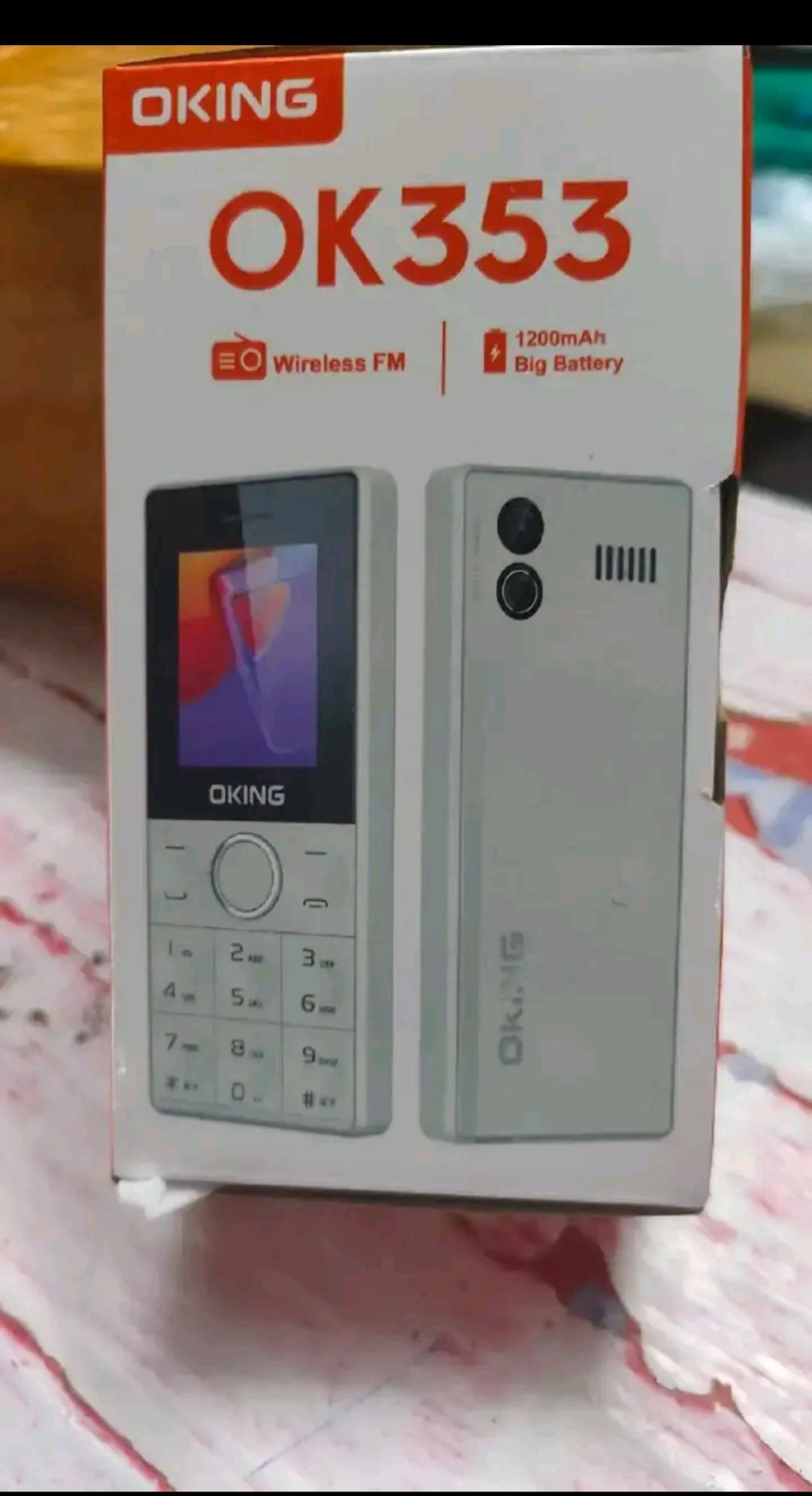 Oking OK353 2.4 INCH Display 1200mAH battery, bright flashlight, Vibration, Wireless FM with big buttons and Rear Camera FEATURE PHONE!!!