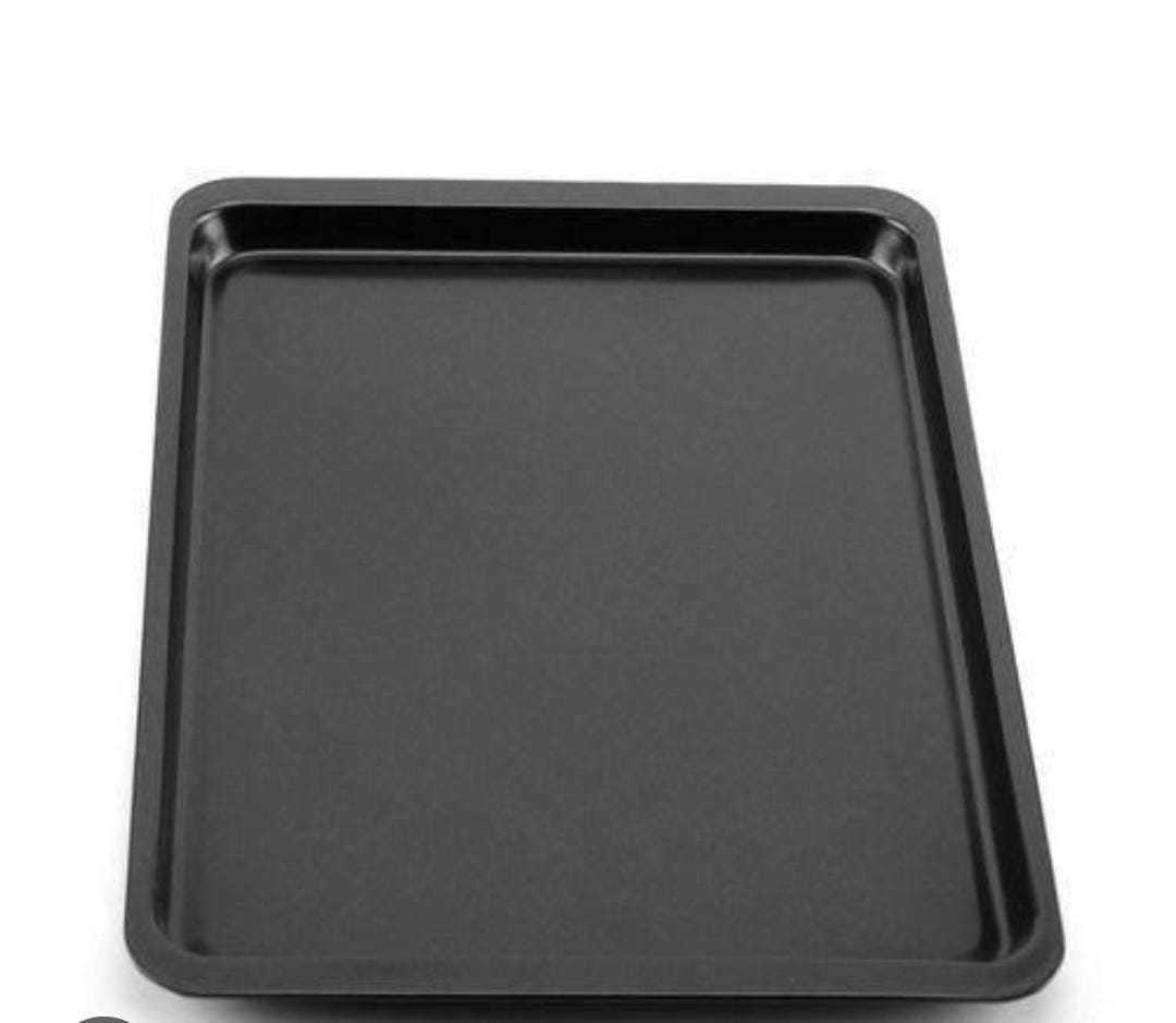 Rectangular Baking Tin Trays are back — now in 2 handy sizes!
👉 Medium: 28x36cm
👉 Big: 36x48cm

Perfect for cakes, pastries, lasagna & more. Durable, versatile, and built for every baking adventure!