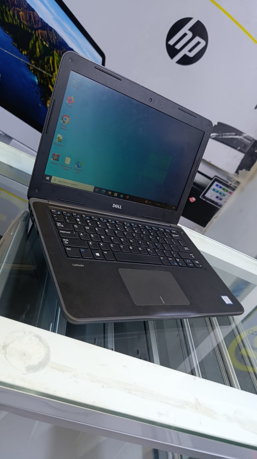 FREE MOUSE +Refurbished Dell Latitude 3380 Core I3 6th Generation 4GB Ram 128GB SSD 13.3 Inch Size Ultra Slim Laptop With Windows 10 and Office 2019 ENGLISH KEYBOARD